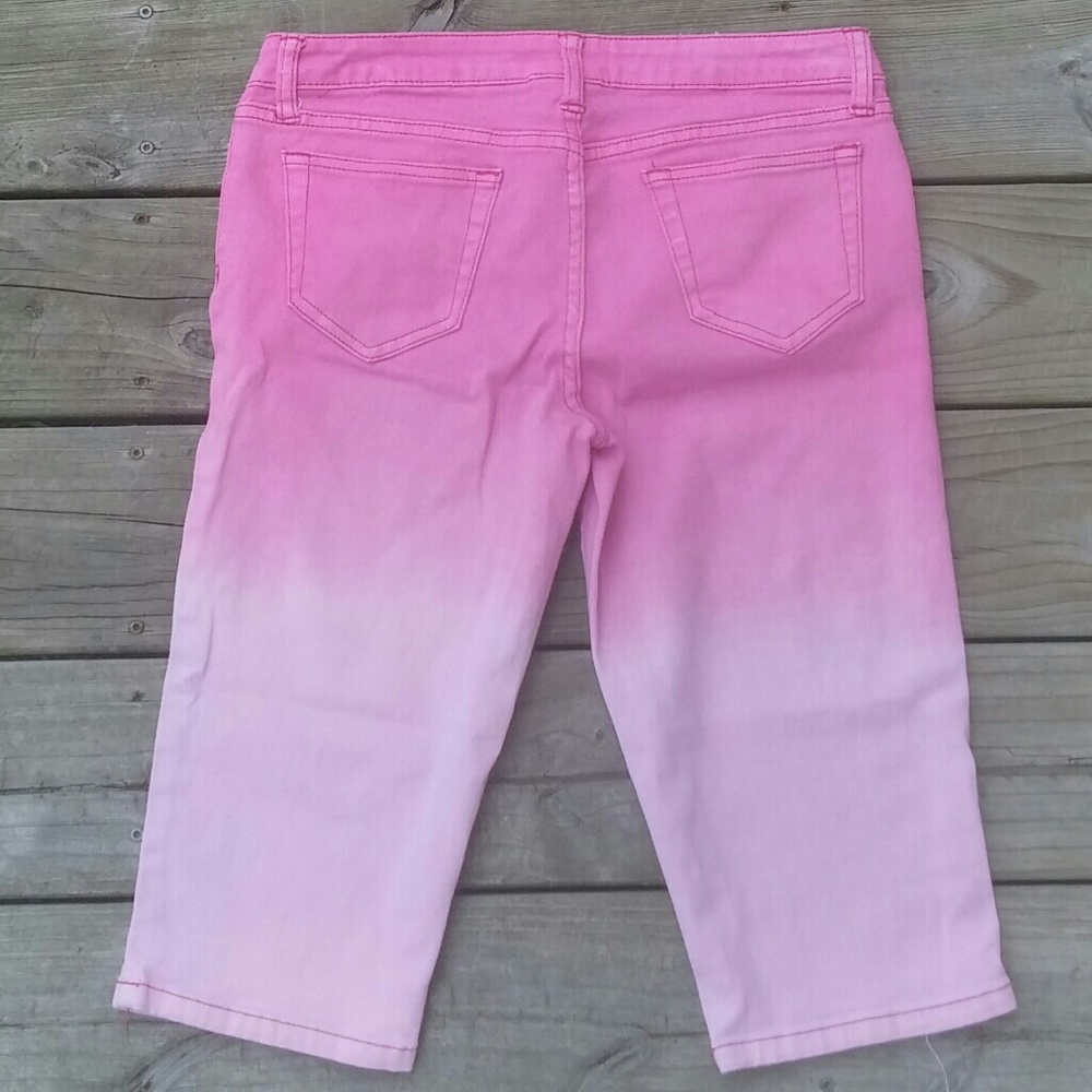 City Streets Ombre Jean Capris Size 9 - Picture 8 of 8